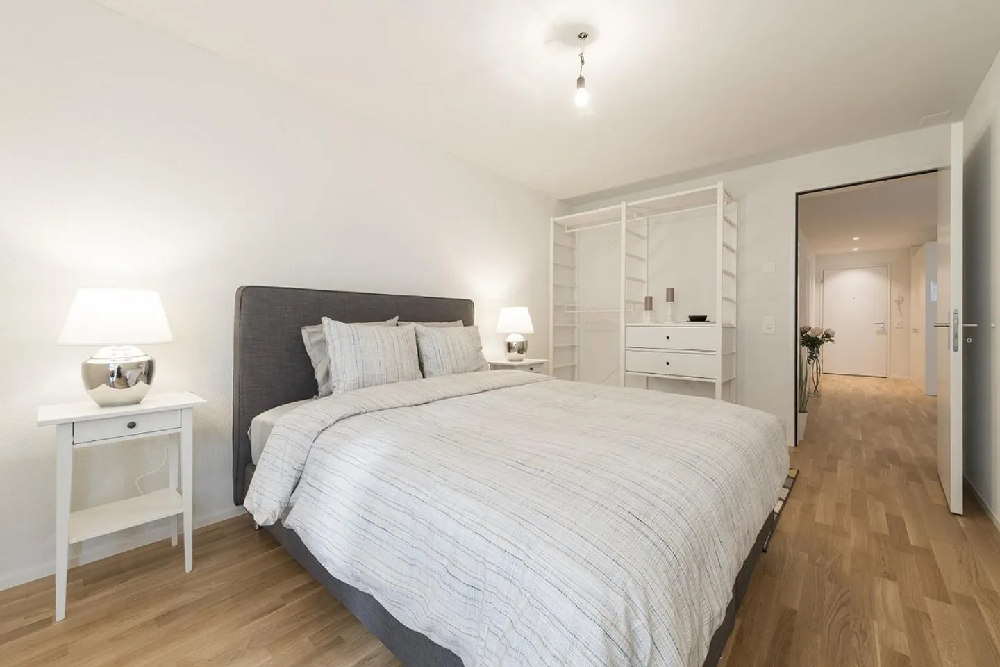 Appartamento moderno di 2,5 locali al 1° piano con balcone - Foto 6 di 8