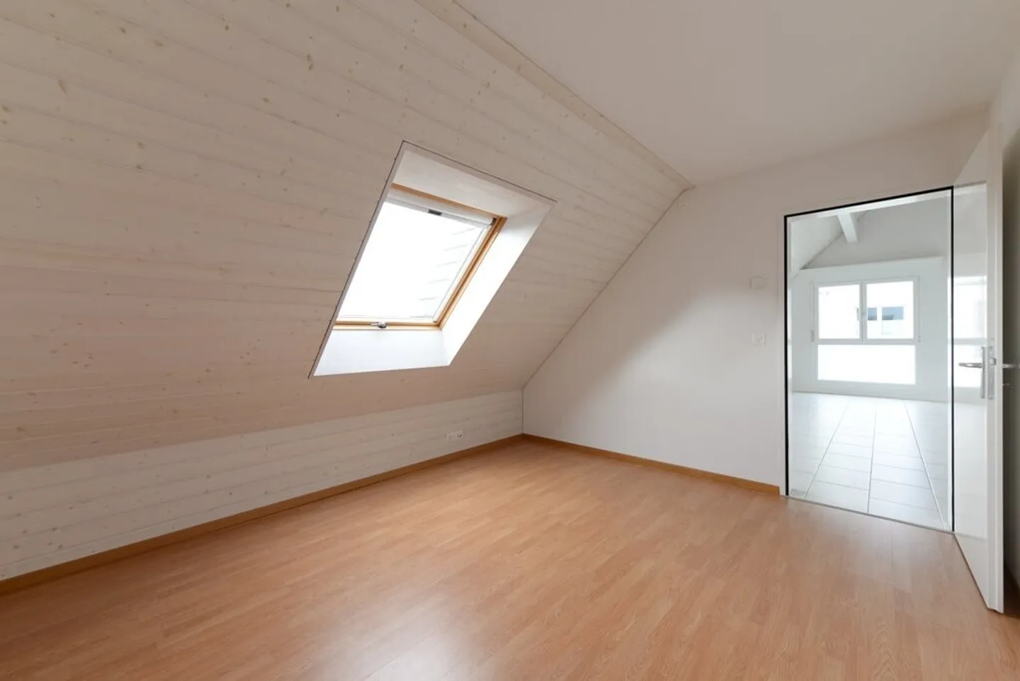 Dreamlike Duplex Apartment - Photo 5 of 11