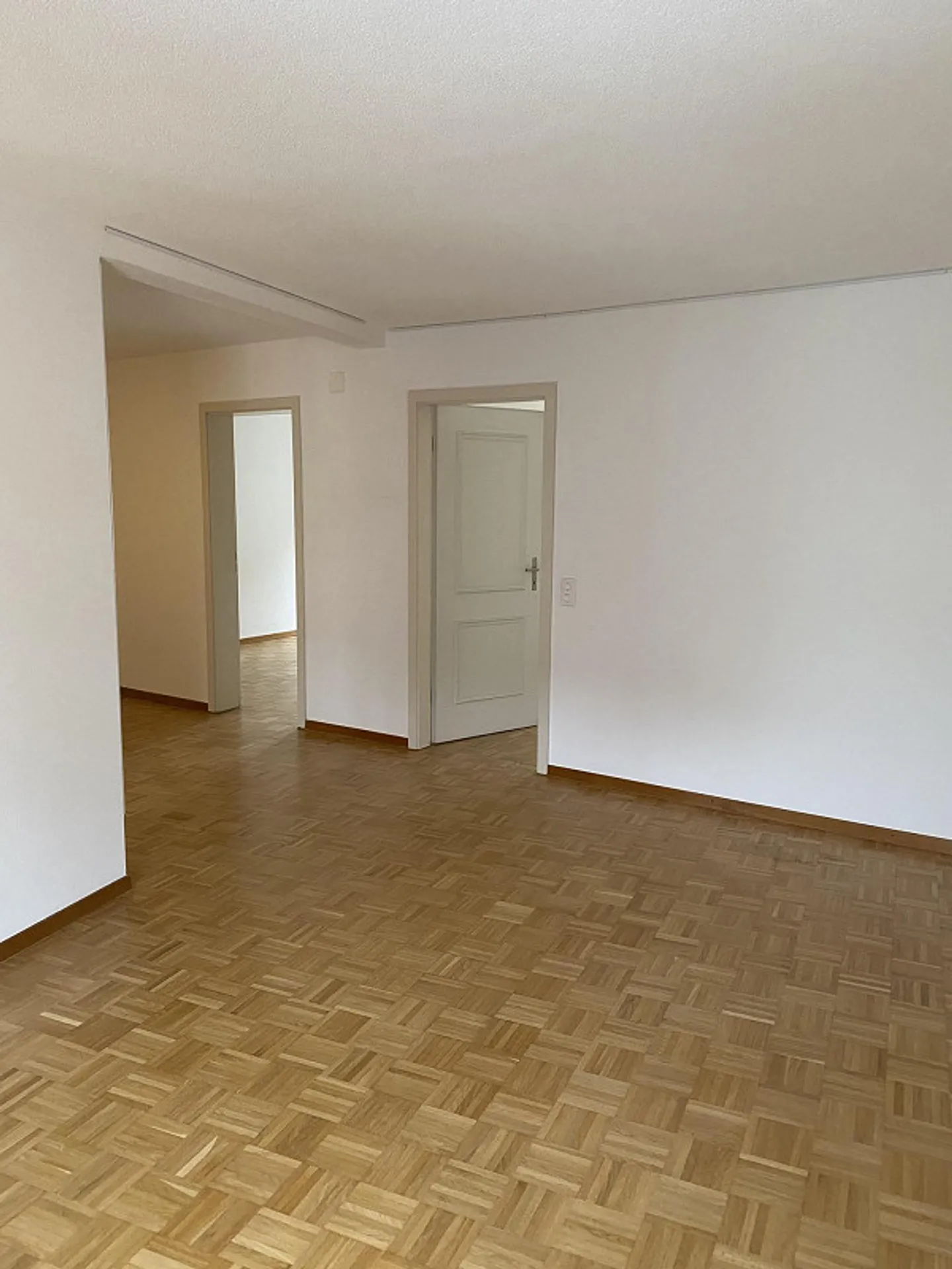 Appartement élégant dans le quartier animé 4, Zurich - Photo 4 sur 9