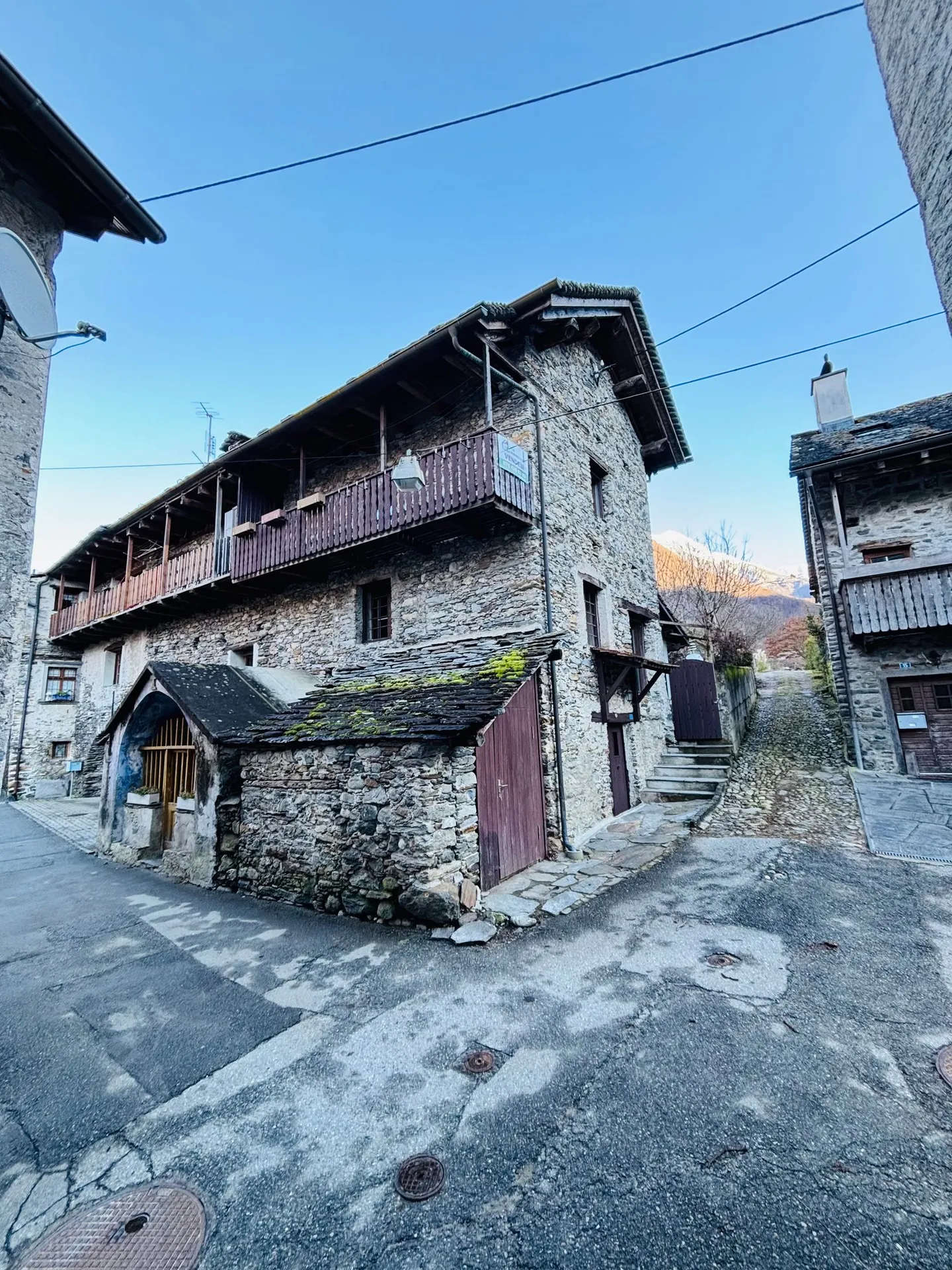 Casa in Pietra Rustica con Camino e Forno per Pizza - Ideale anche come Casa Vacanze - Foto 18 di 23