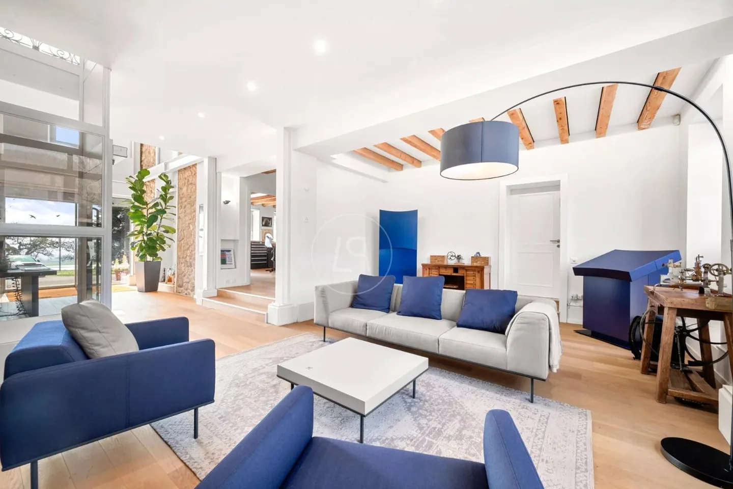 Una proprietà da reinventare come eccezionale residenza privata, alle porte di Ginevra - Foto 7 di 13