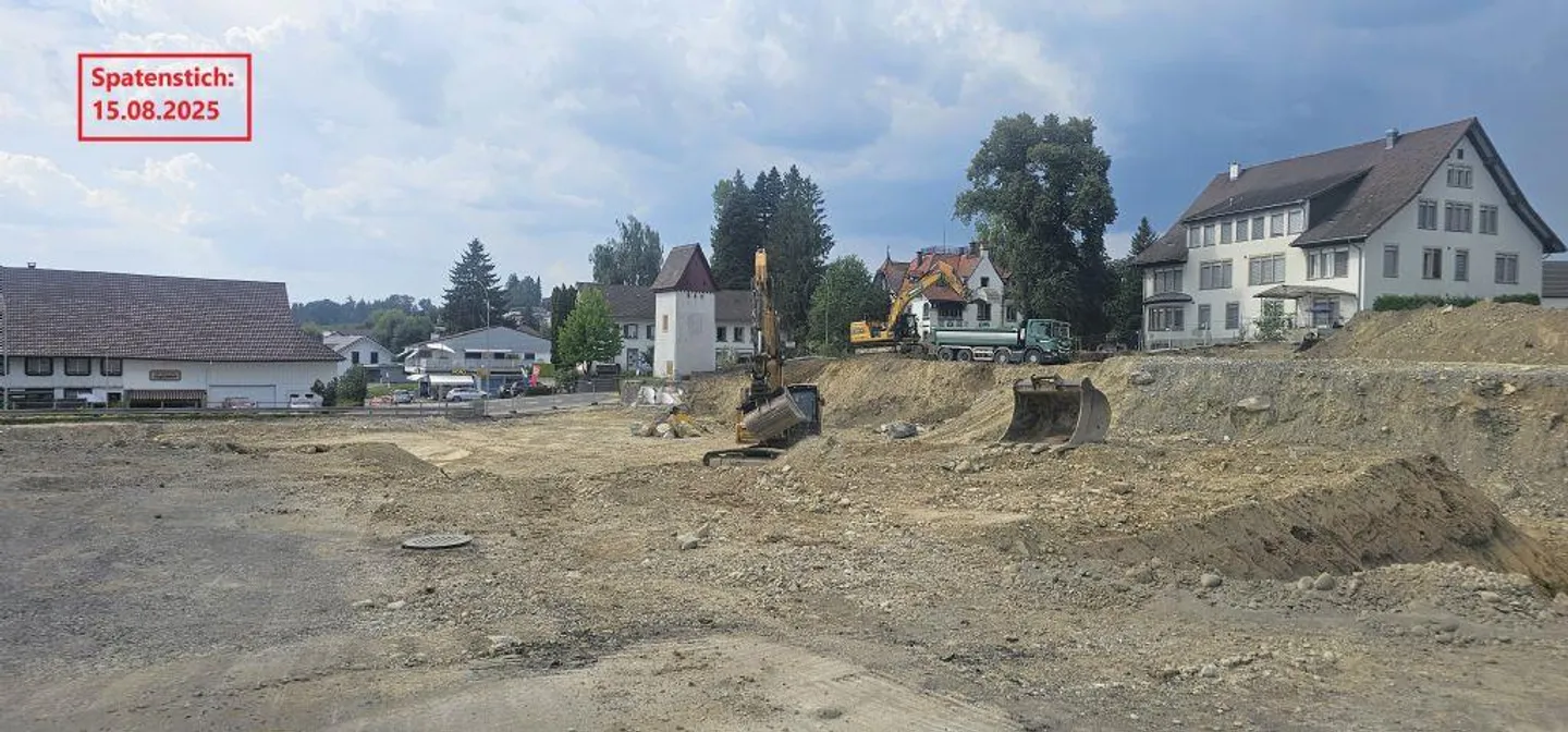SHOWROOM VOR ORT | WOHNEN IM DORFZENTRUM | WOHNRAUM FÜR JUNG UND ALT - Foto 3 von 11