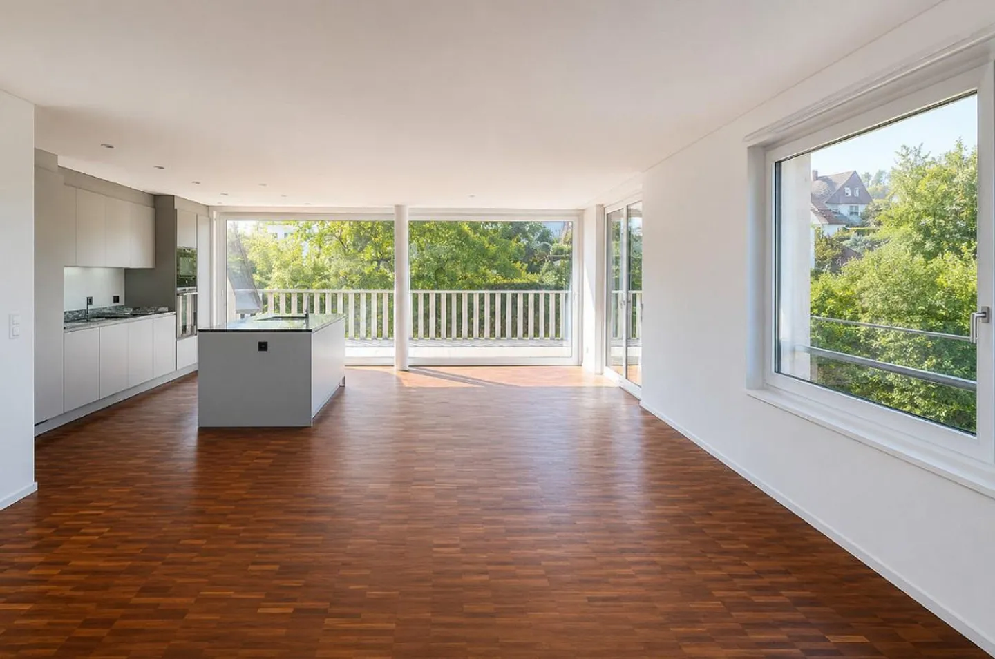 Maisonette apartment with terrace - Photo 3 of 11