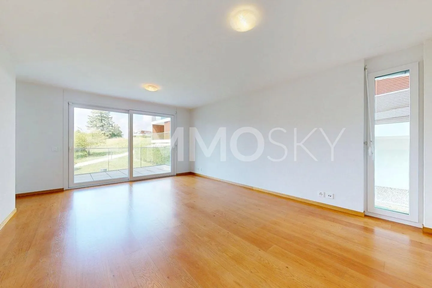 Appartamento luminoso 2.5 locali - Mont-sur-Lausanne - Foto 2 di 5