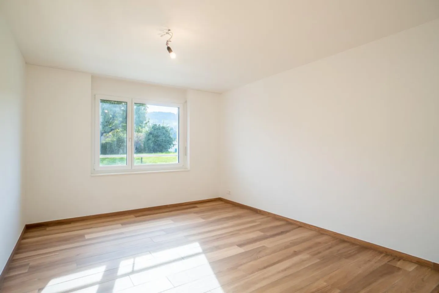 Vivere moderno, conveniente e idilliaco! - Foto 5 di 8