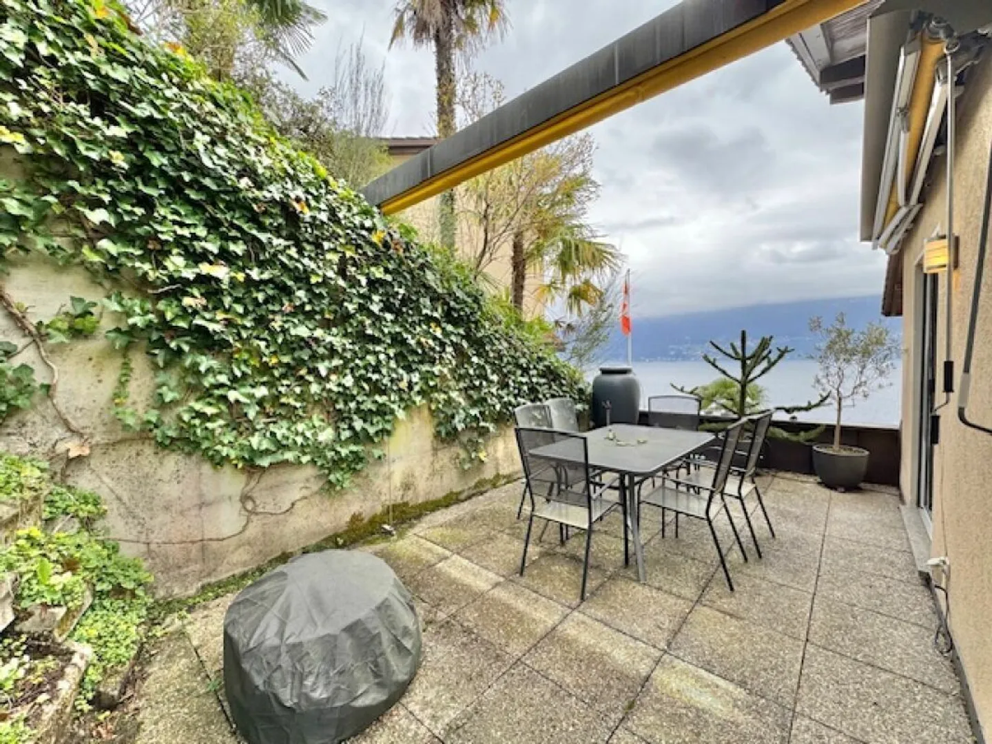 VENDESI A GERRA GAMBAROGNO - APPARTAMENTO 3.5 LOCALI CON VISTA LAGO - Foto 13 di 19