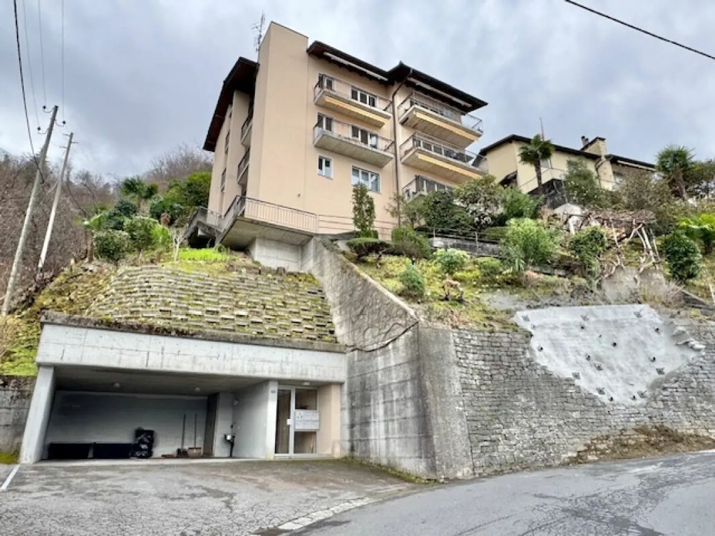 VENDESI A GERRA GAMBAROGNO - APPARTAMENTO 3.5 LOCALI CON VISTA LAGO - Foto 4 di 19