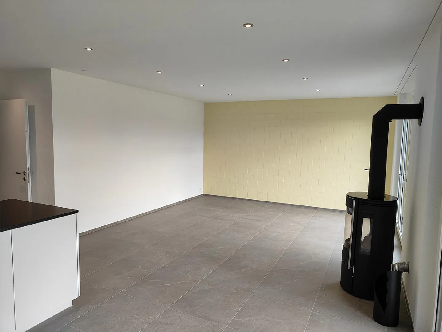 Moderne 5.5-Zimmer-Doppelhaushälfte in ruhiger Lage von Zuben - Foto 6 von 15