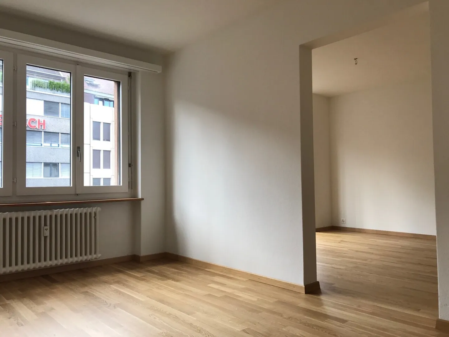 TEMPORARY UNTIL 31.03.2027! Centrally located apartment with balcony - Photo 8 of 8