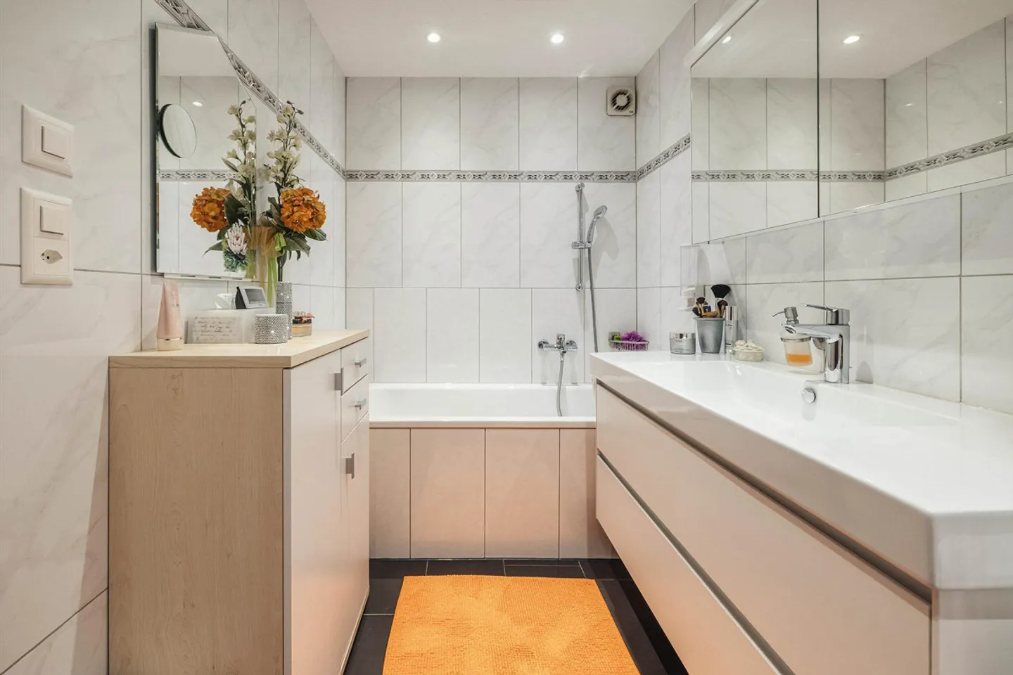 Appartamento 4,5 stanze ben tenuto con stanza per il bricolage - Foto 8 di 11