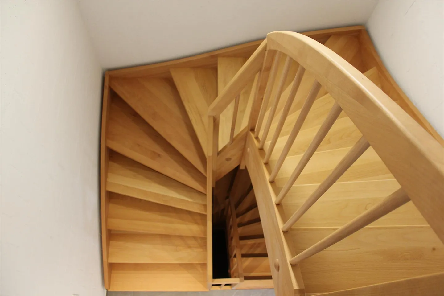 Moderne 5.5-Zimmer-Doppelhaushälfte in ruhiger Lage von Zuben - Foto 13 von 15