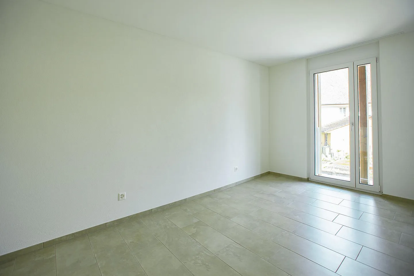 Moderne 3.5-Zimmer-Wohnung im 1.OG - Photo 8 sur 9