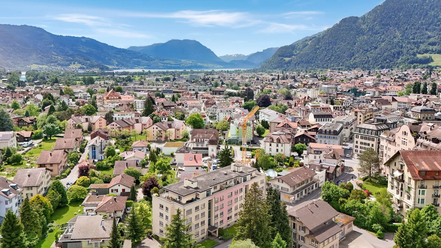 Appartement lumineux de 4,5 pièces dans un emplacement central à Interlaken - Photo 16 sur 16