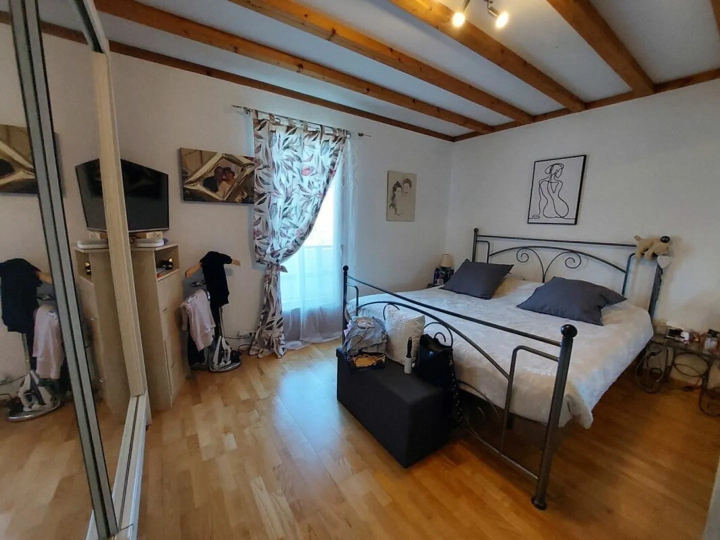 Spacious villa with independent apartment on the lower floor - Photo 7 of 18