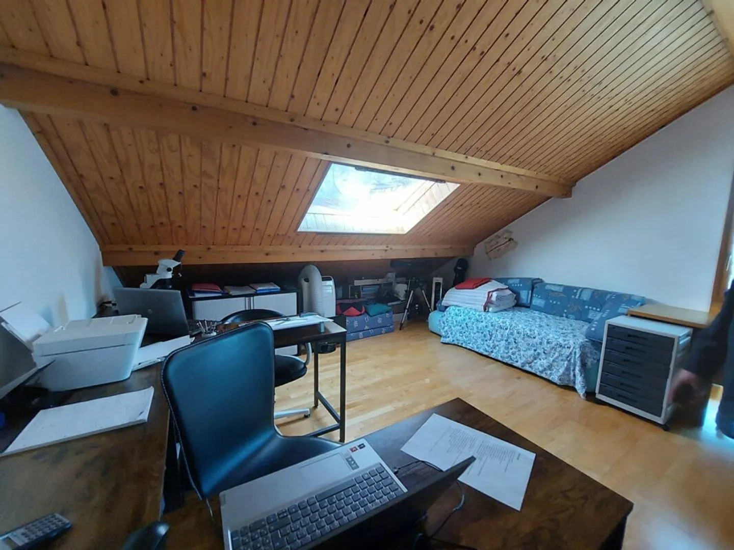 Spacious villa with independent apartment on the lower floor - Photo 9 of 18