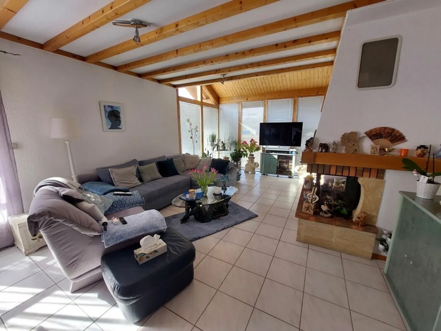Spacious villa with independent apartment on the lower floor - Photo 5 of 18