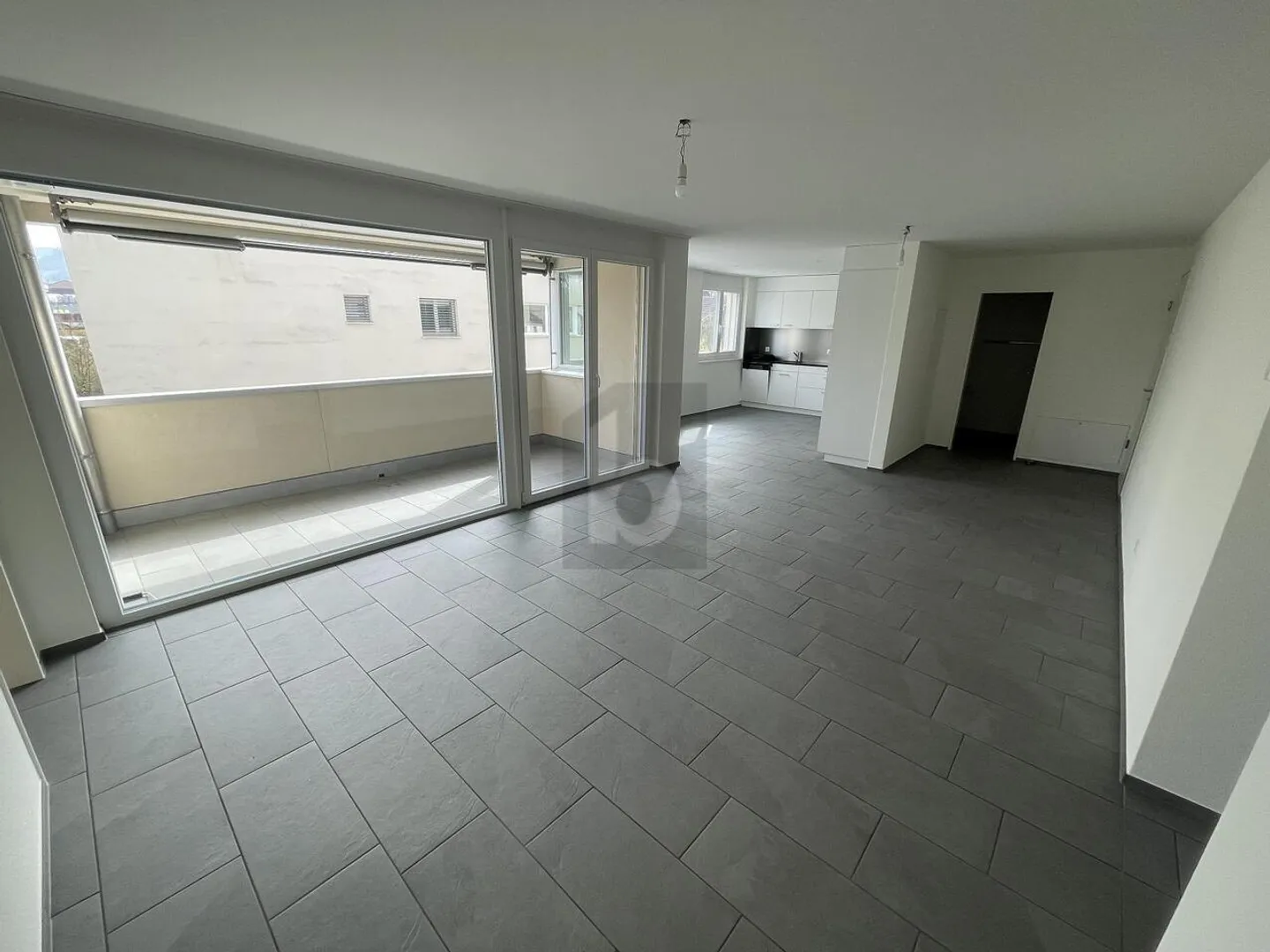 Stylish 4.5-Room Apartment - Photo 1 of 6