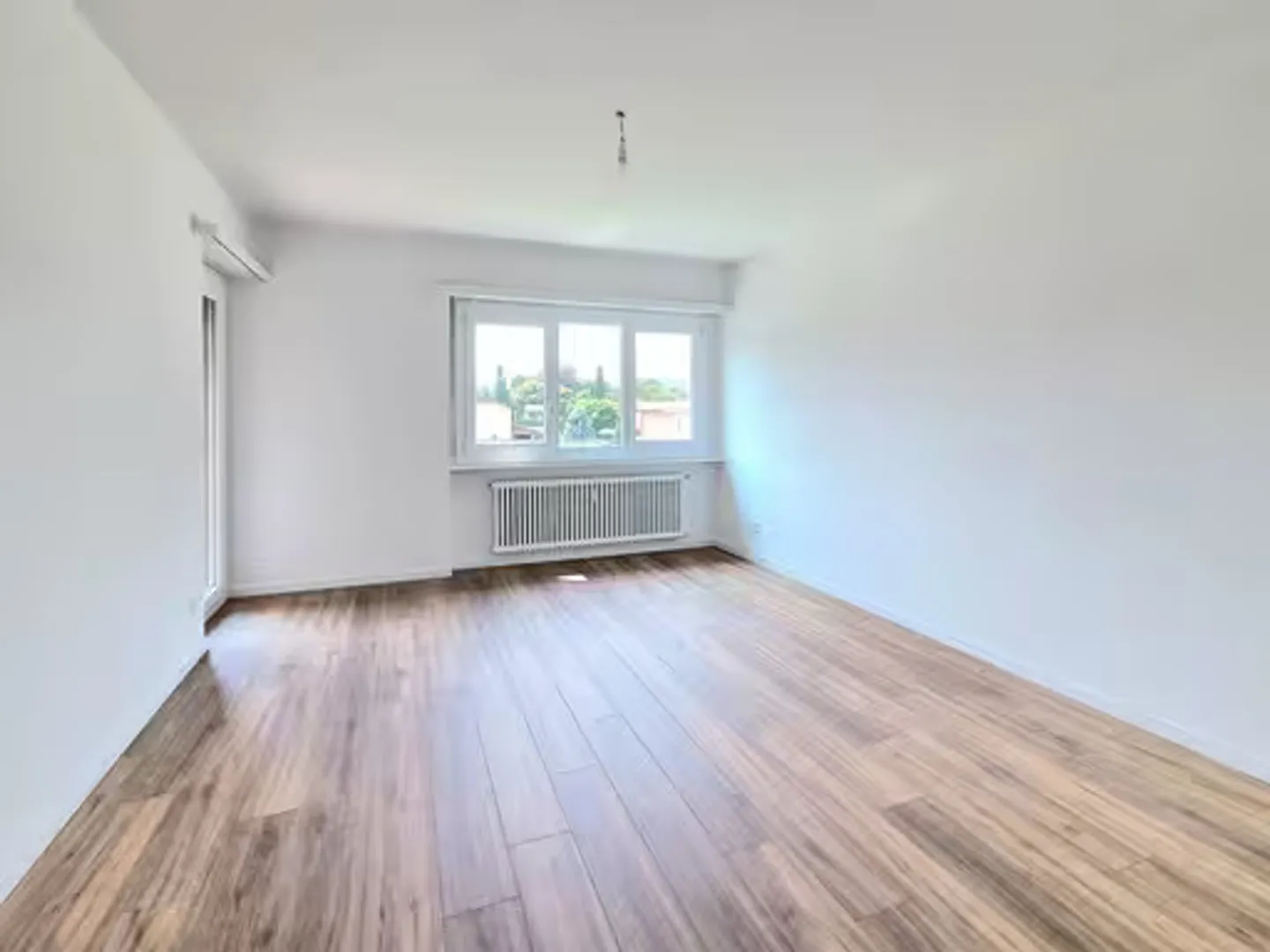 Appartement 4.5 pièces rénové - Photo 1 sur 7