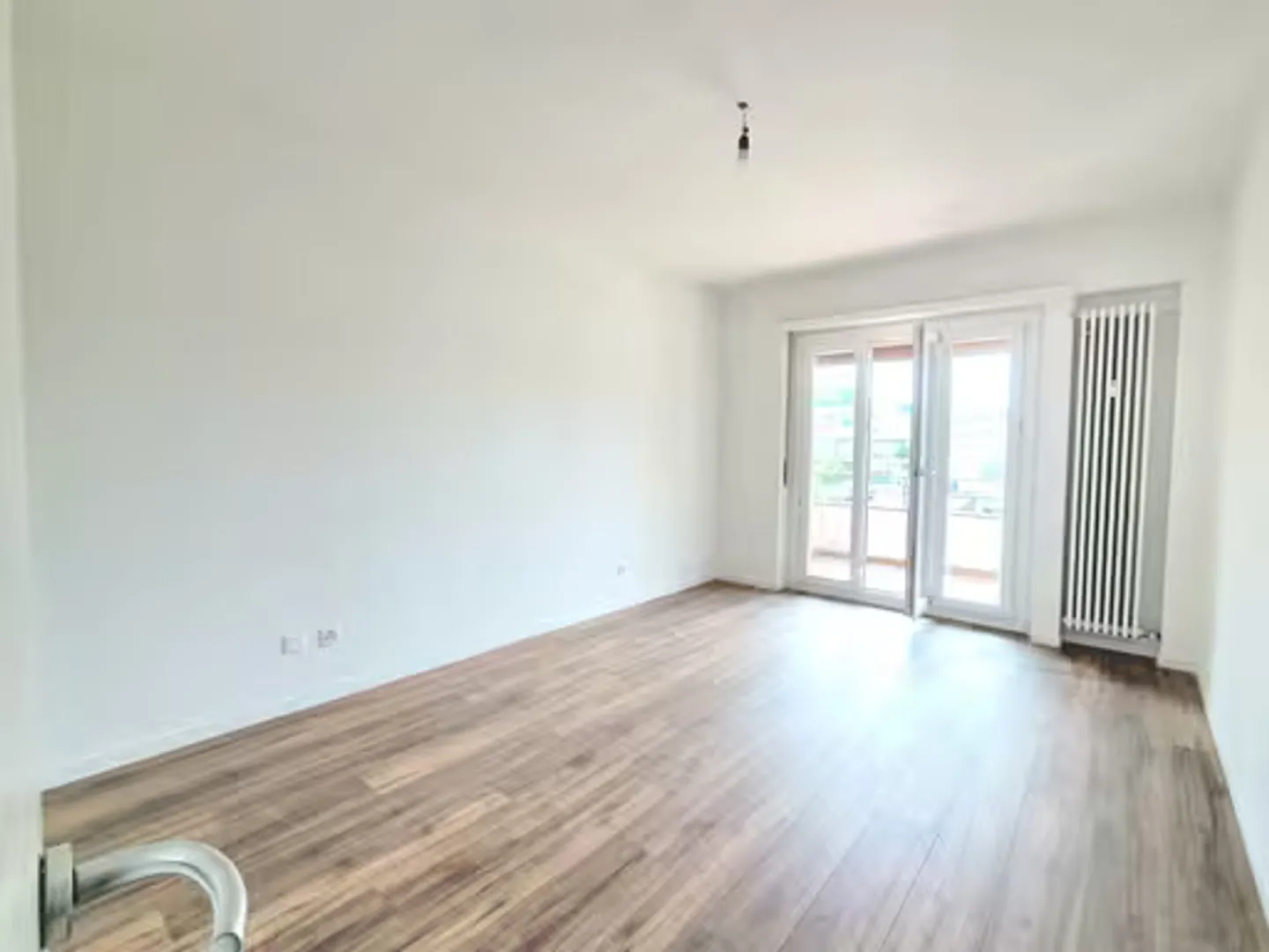 Appartement 4.5 pièces rénové - Photo 3 sur 7