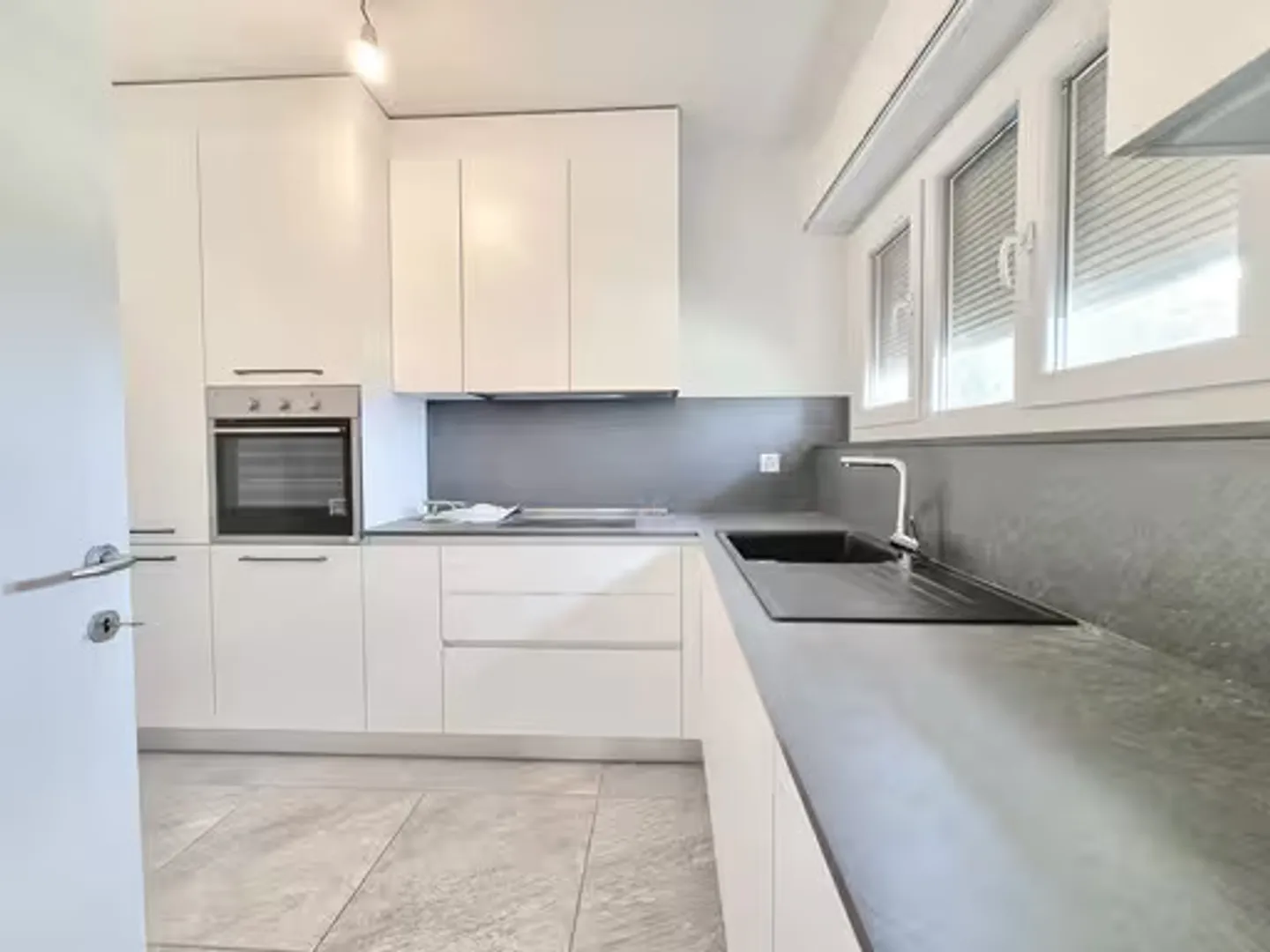 Appartement 4.5 pièces rénové - Photo 6 sur 7