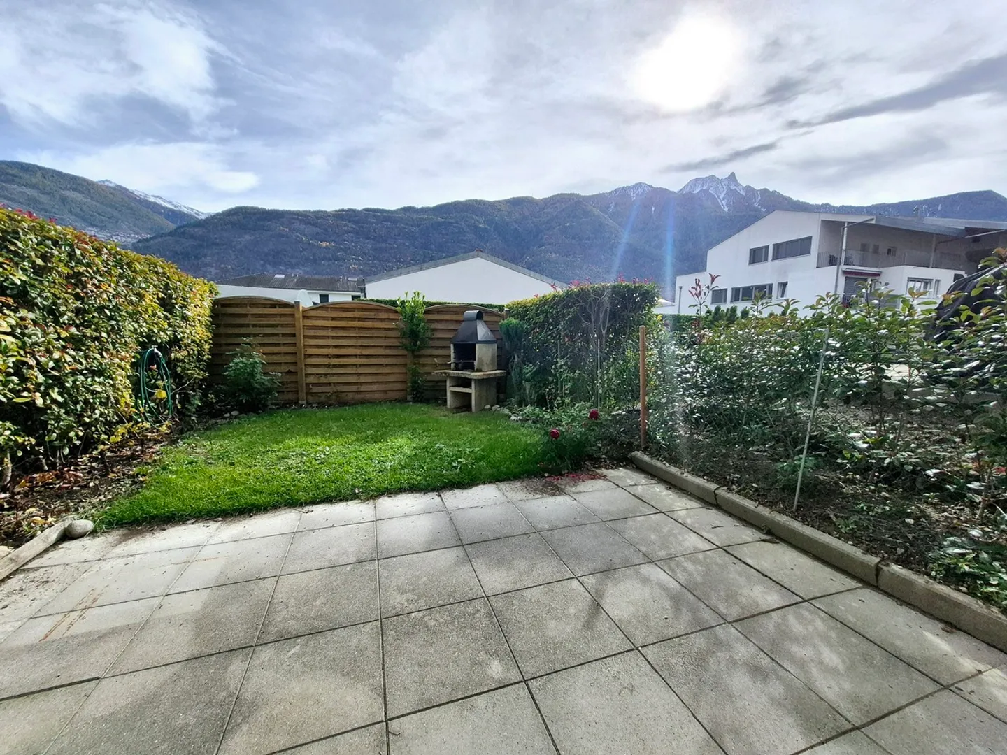 MAGNIFIQUE 2.5PCES AU REZ AVEC JARDIN - Photo 2 sur 10