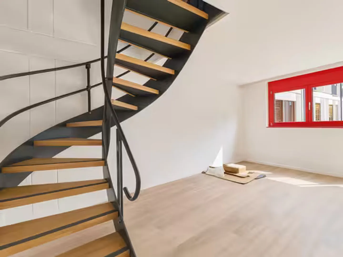 Charming Duplex Apartment - Photo 7 of 12