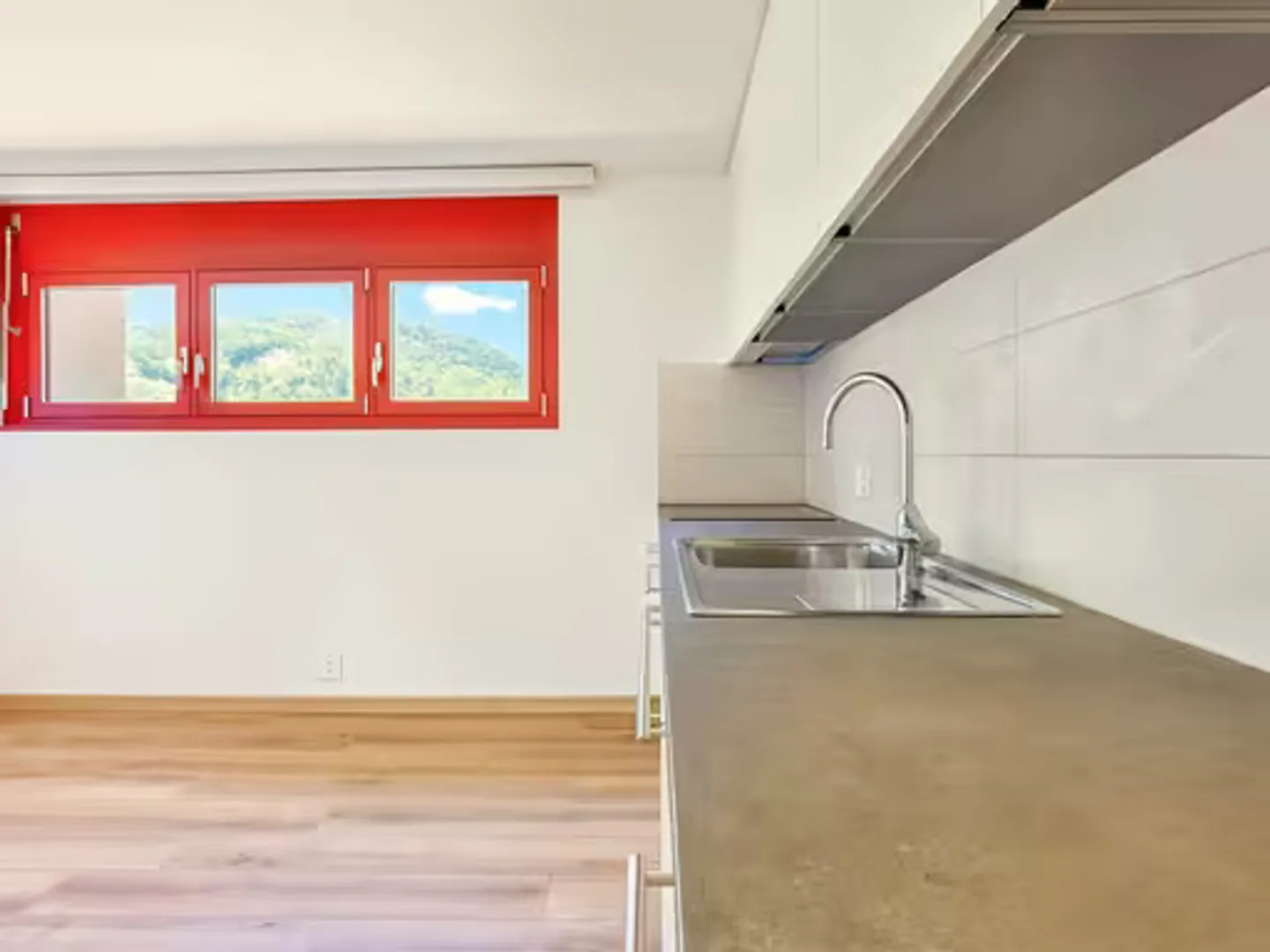 Charming Duplex Apartment - Photo 9 of 12