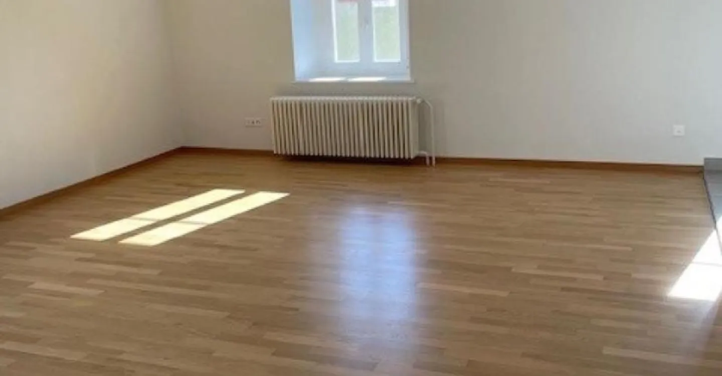 Nice apartment close to all amenities - Photo 3 of 7