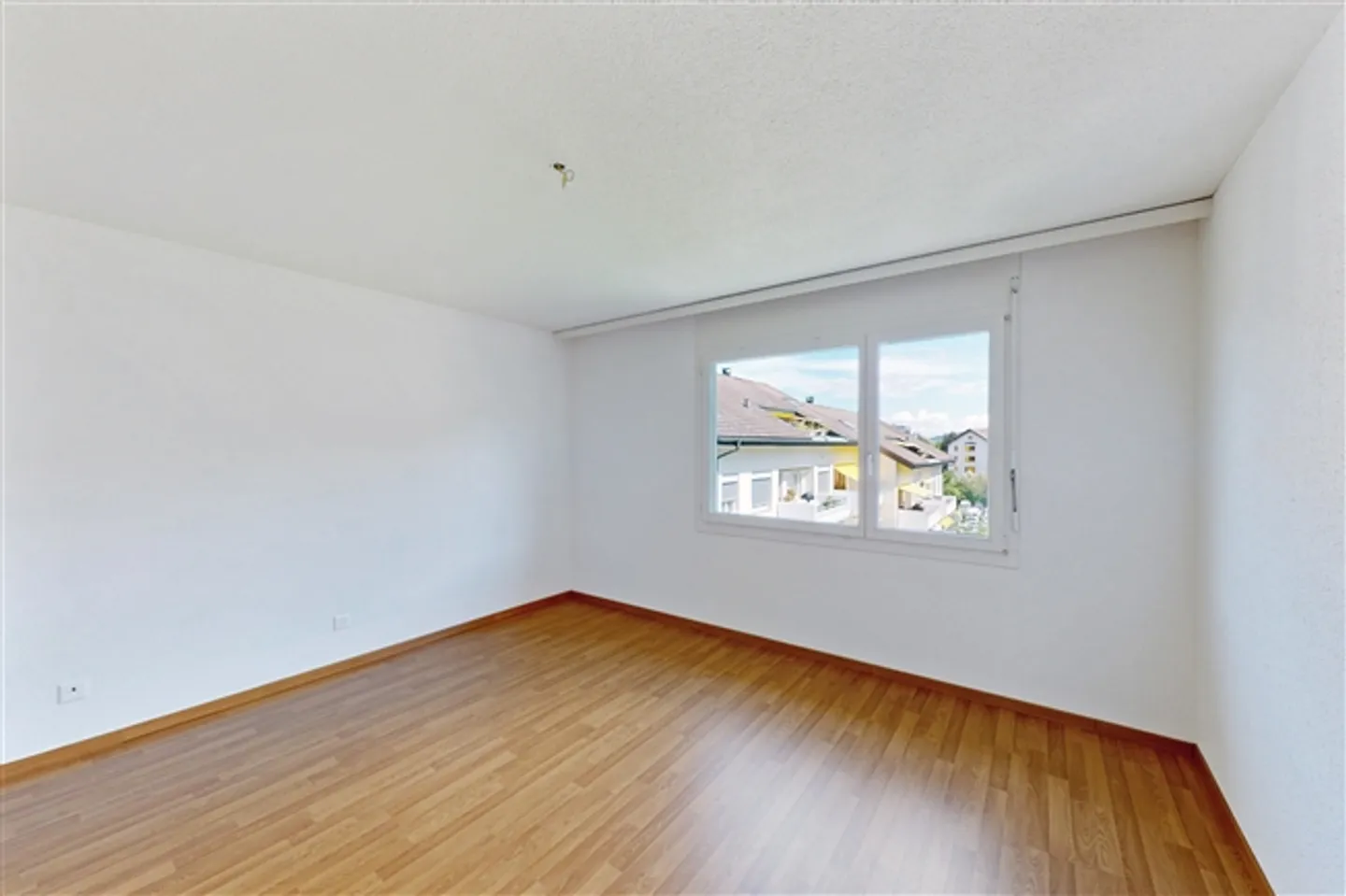 À la recherche d'une oasis résidentielle calme, appartement de 3,5 pièces fraîchement rénové - Photo 5 sur 10