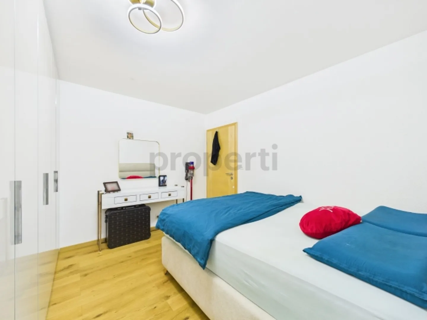 Exclusive 5.5-room garden apartment with large garden and modern amenities - Photo 7 of 13