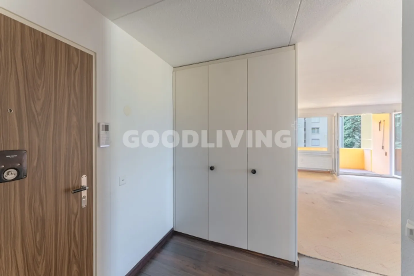 Zentrumsnahe 3½ Zimmer-Wohnung inkl. Garagenbox, Tiefgaragenplatz und Bastelraum an beliebter Lage - Foto 2 von 10