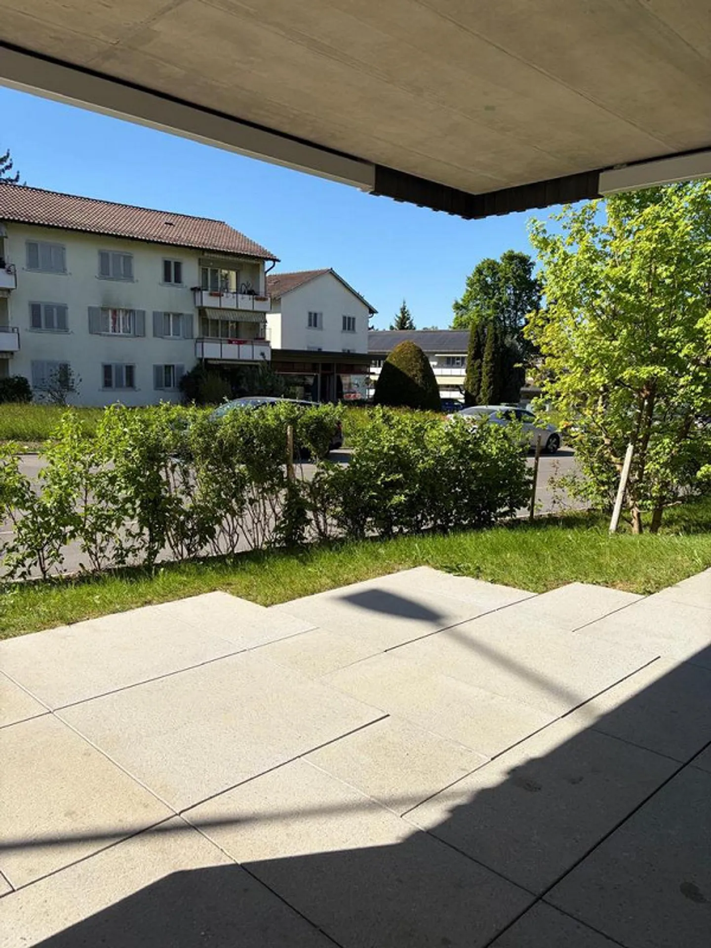 Modernes Apartment mit Terrasse - Foto 3 von 12