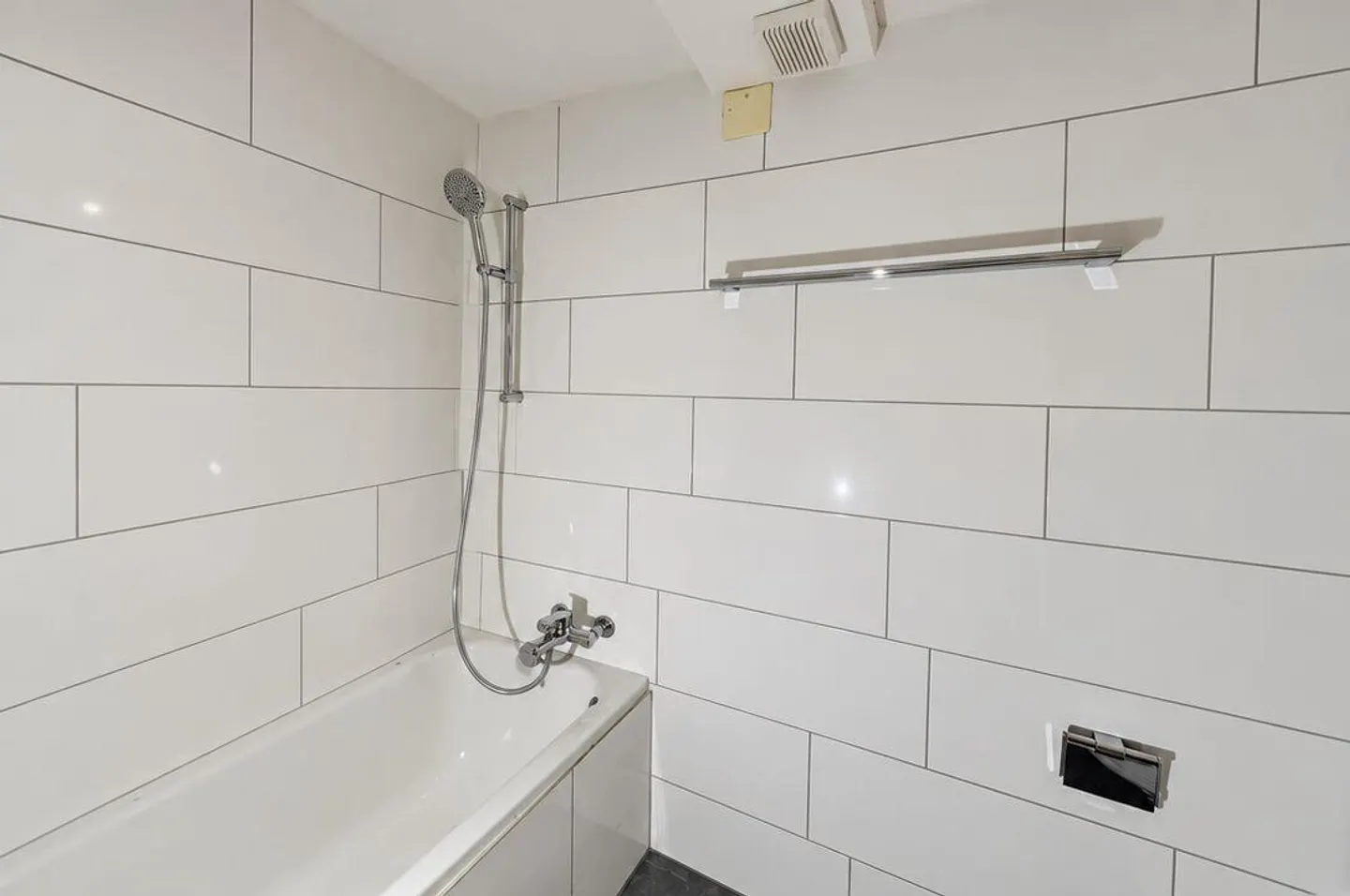 Freshly renovated 3.5-room old town apartment - 85 m² - Photo 5 of 8