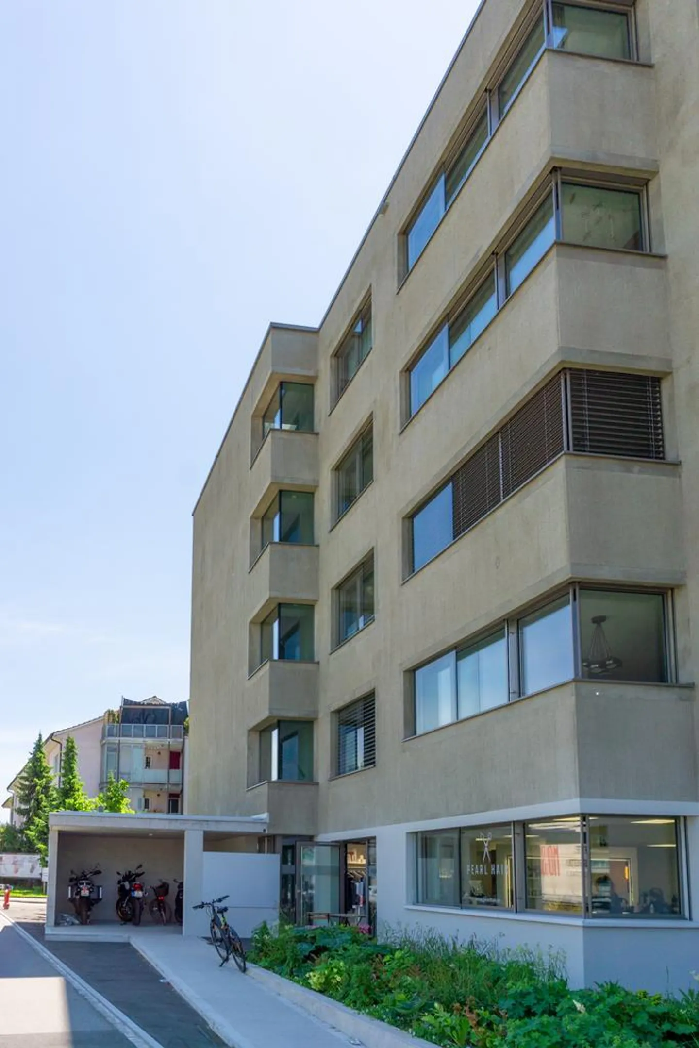 **moderne 3.5 ZWG** in der Wohnüberbauung zum Park - Foto 1 von 7