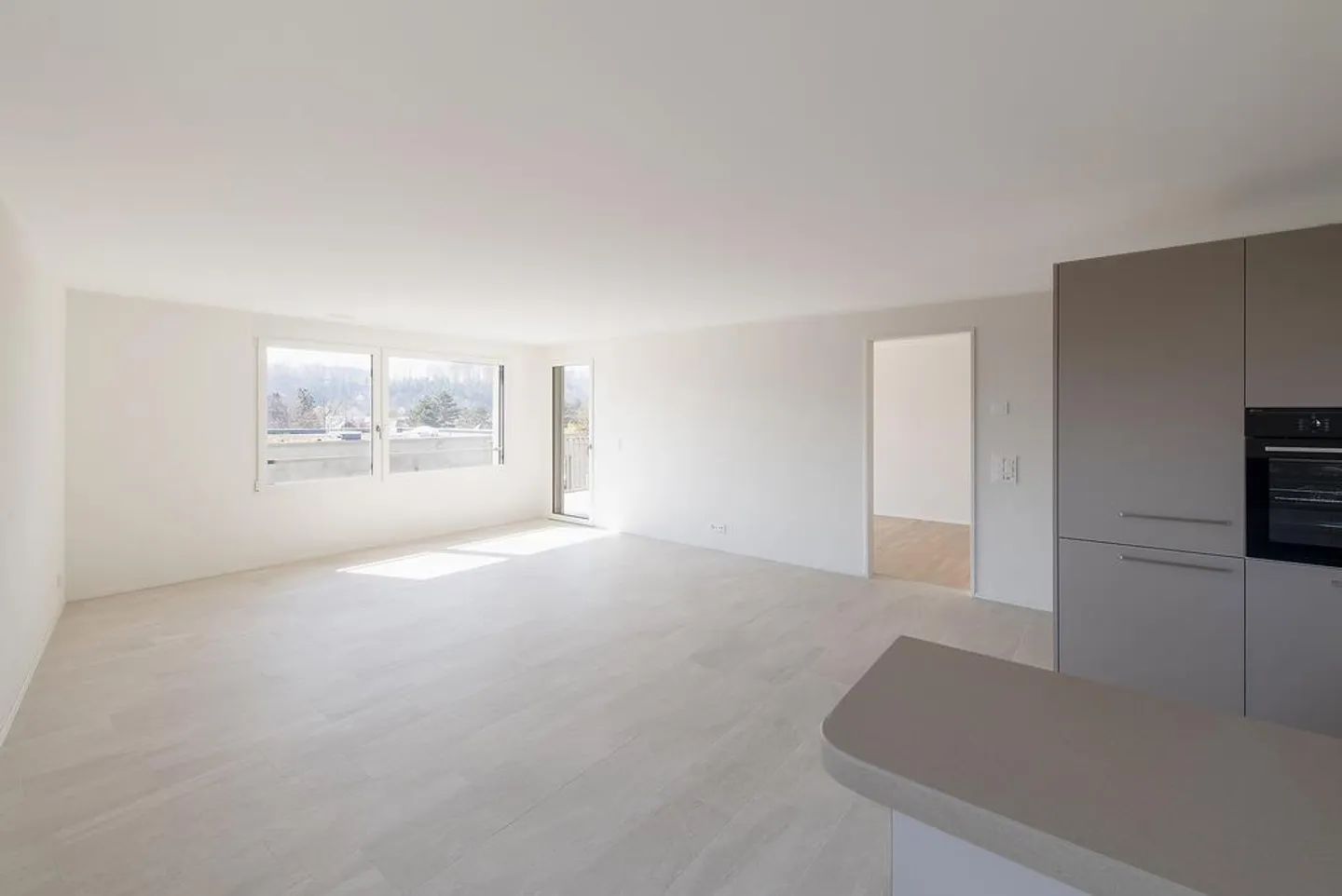 **moderne 3.5 ZWG** in der Wohnüberbauung zum Park - Foto 2 von 7