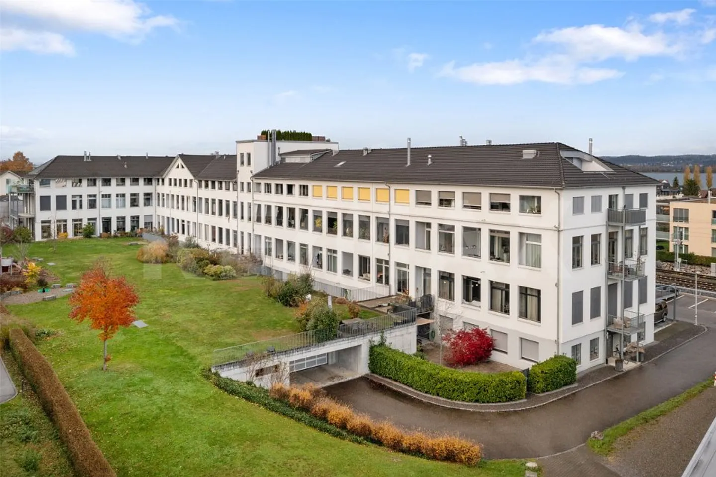 Bellissimo loft con vista sul lago - Foto 1 di 13