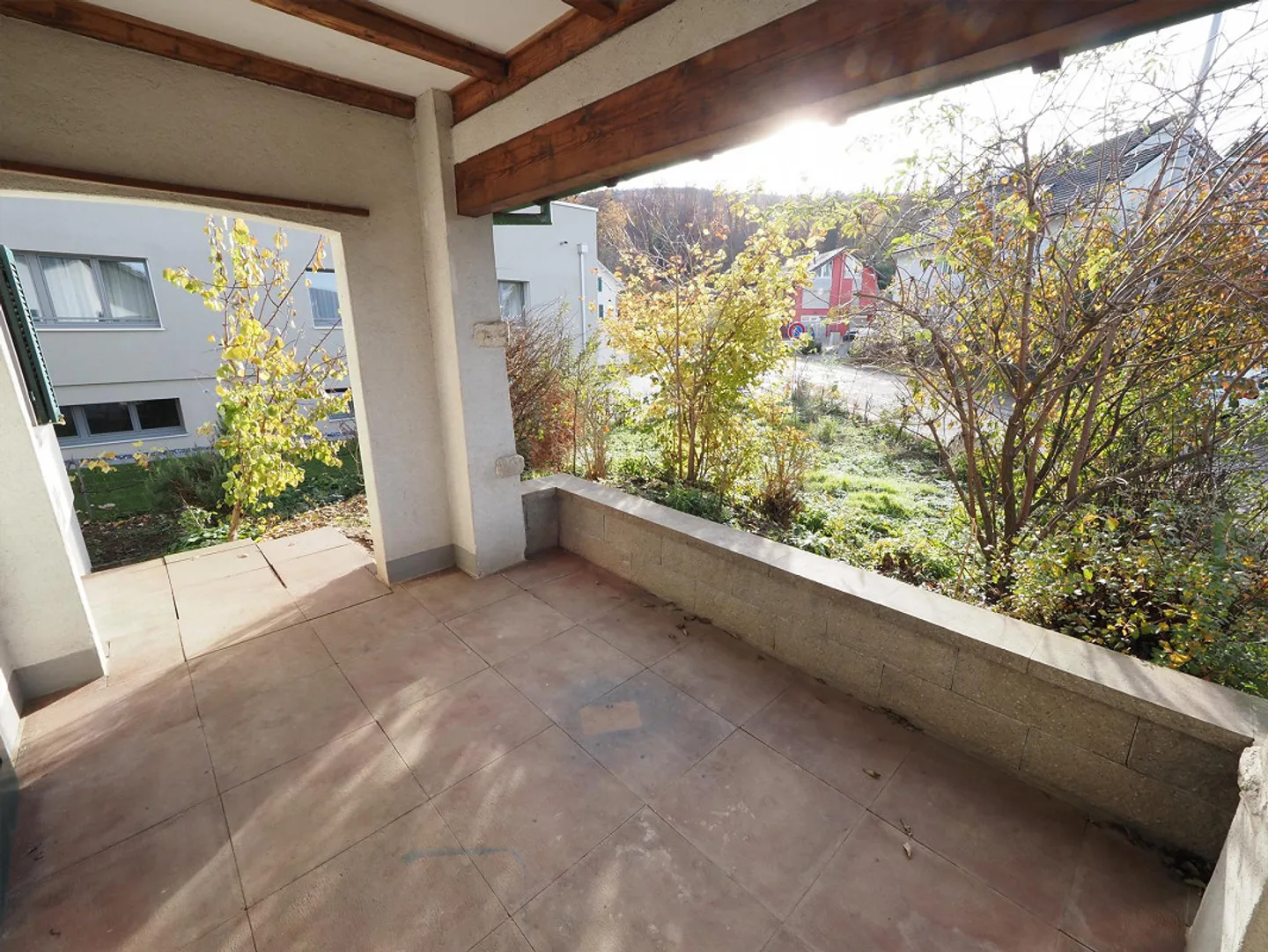 Casa unifamiliare di 5,5 stanze con grande potenziale di sviluppo - Foto 2 di 15