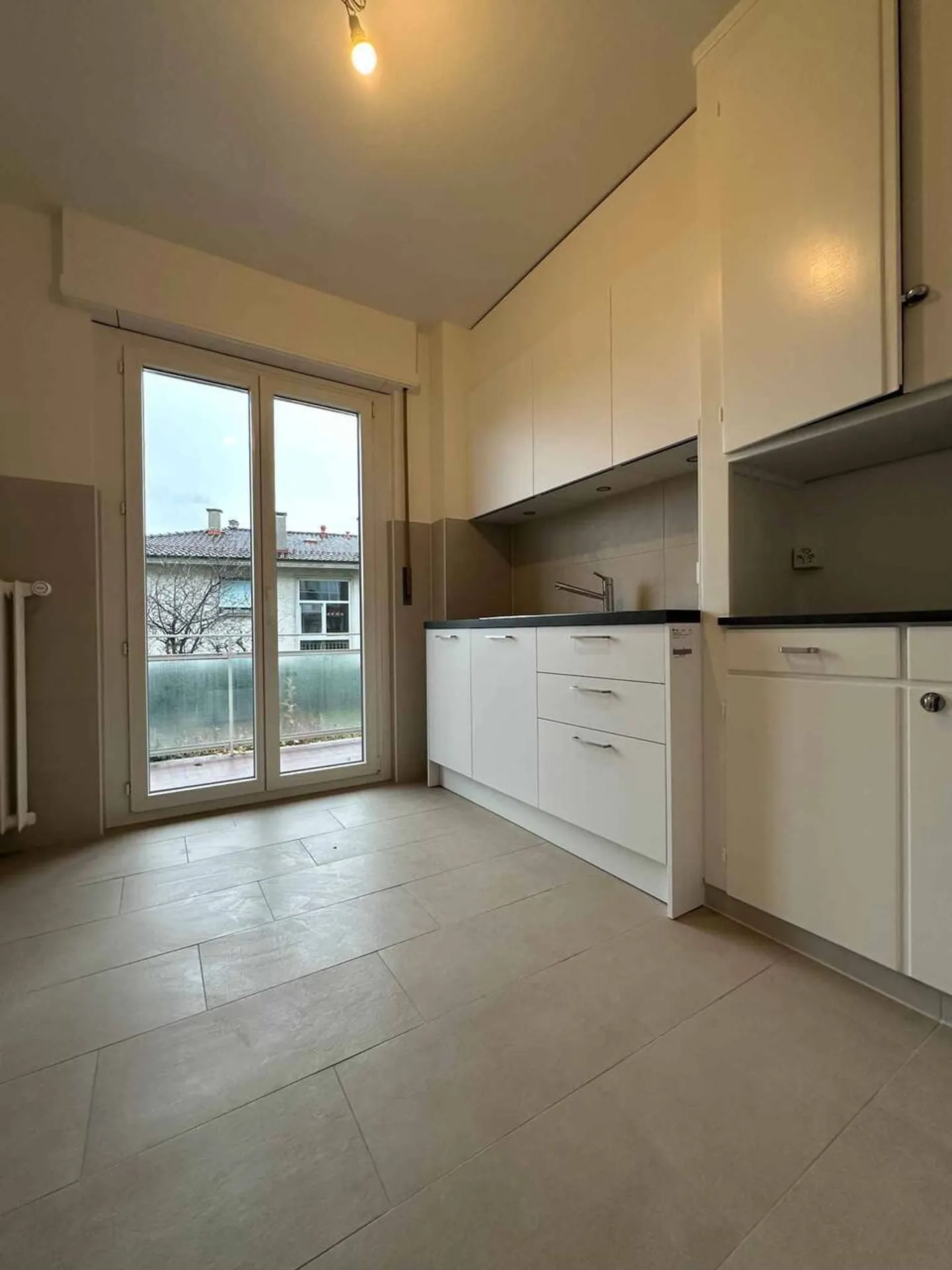 Studio affascinante - 1,5 stanze, piano terra - PULLY - Foto 4 di 6