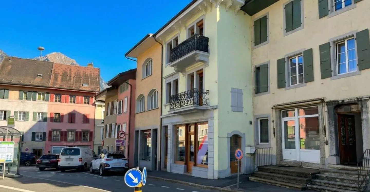 Edificio di rendimento a Bex - Foto 1 di 9