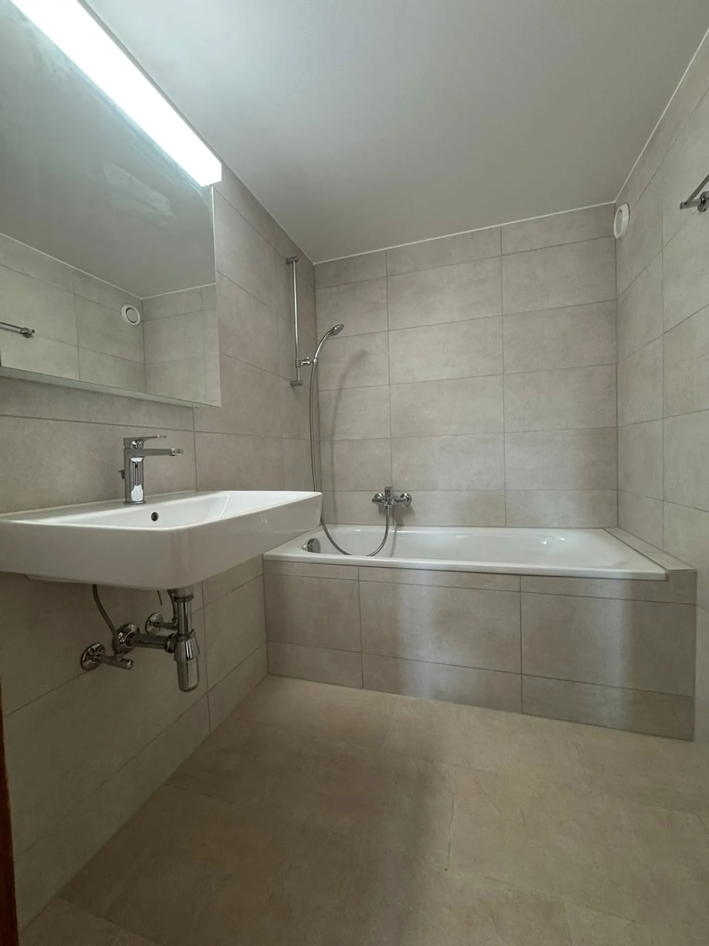 Charming Garden Apartment - Photo 5 of 5