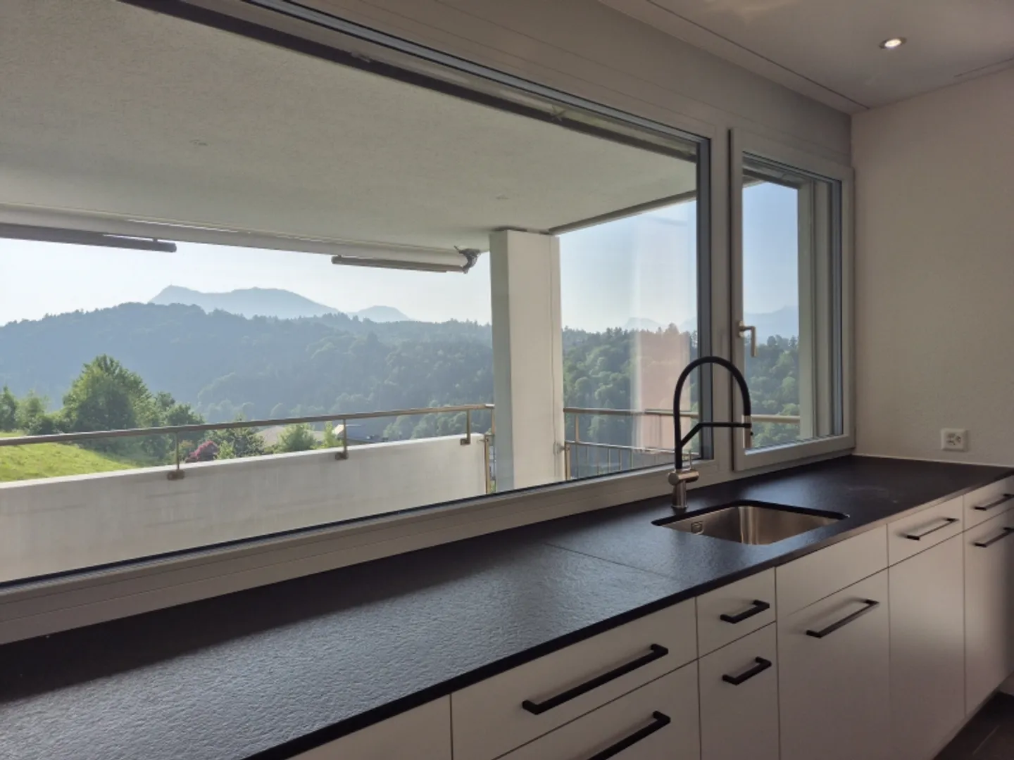 Appartement 4.5 pièces - Foto 2 von 10