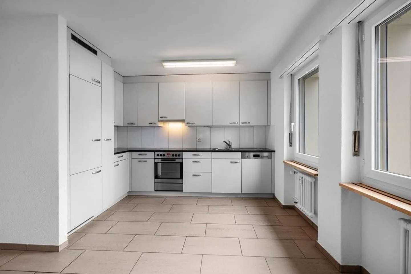 Geräumige Wohnung mit Balkon - Foto 4 von 11