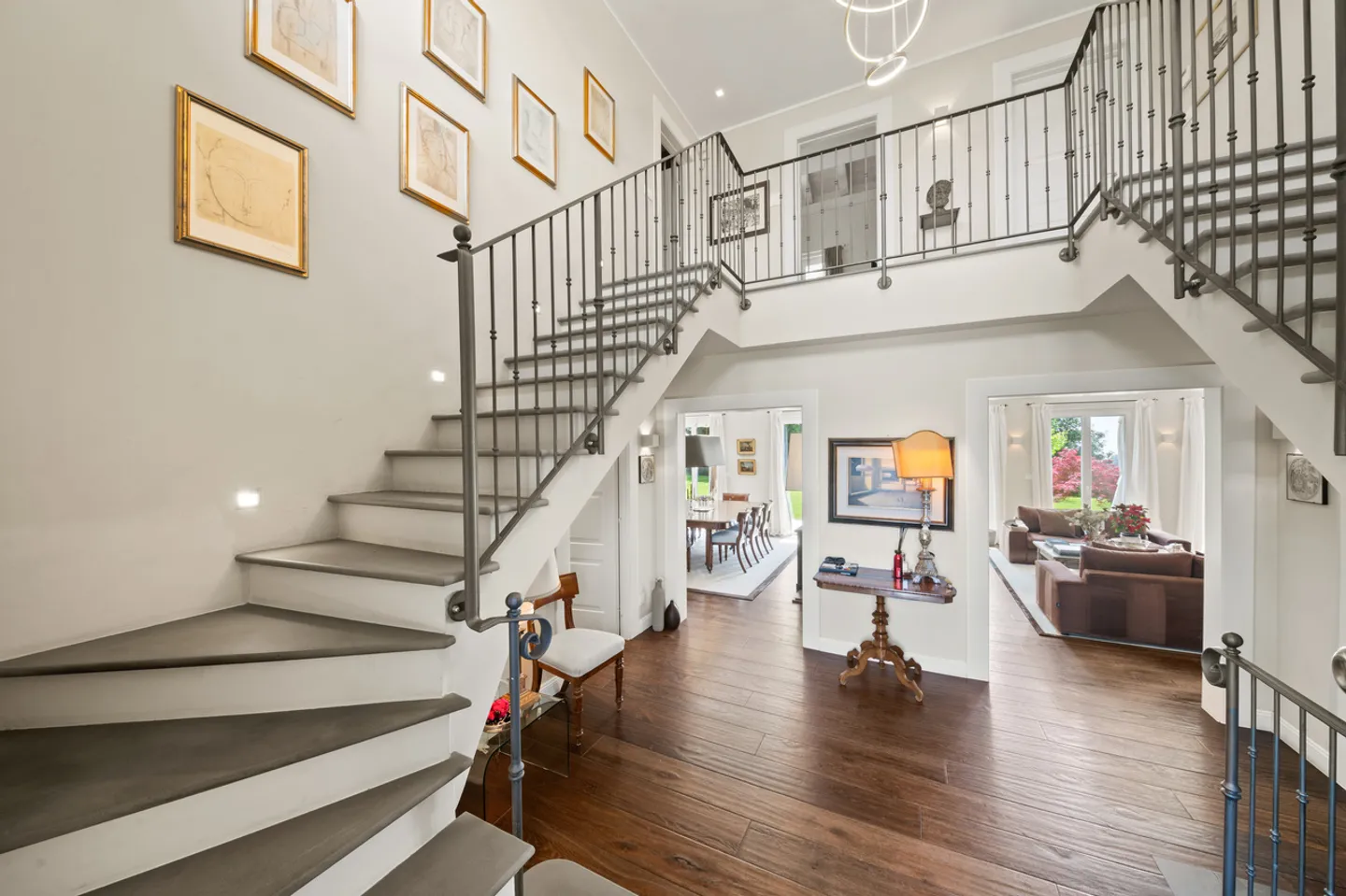 Elegante proprietà familiare, senza disturbi e con vista sul lago. - Foto 9 di 25