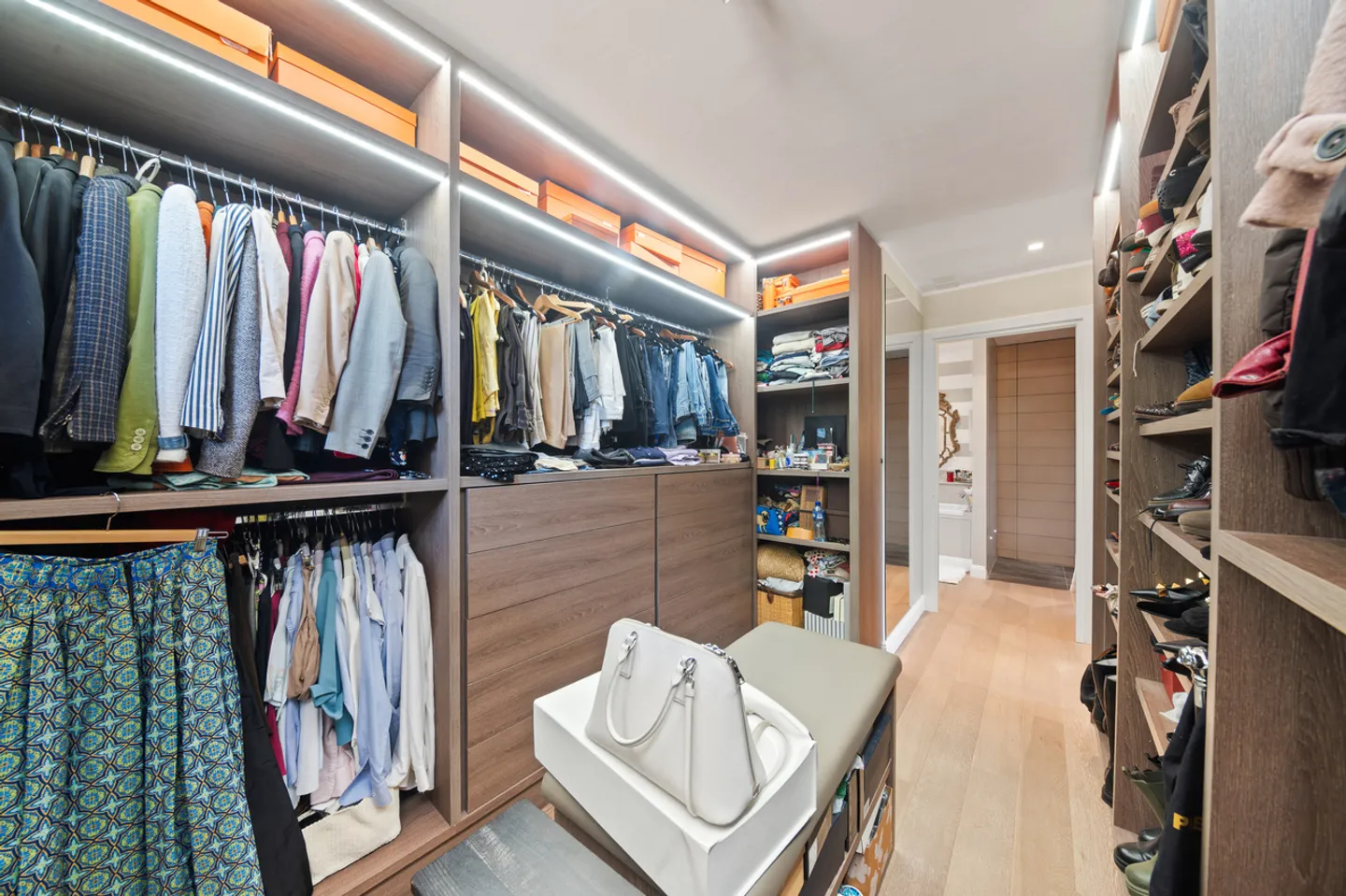 Elegante proprietà familiare, senza disturbi e con vista sul lago. - Foto 14 di 25