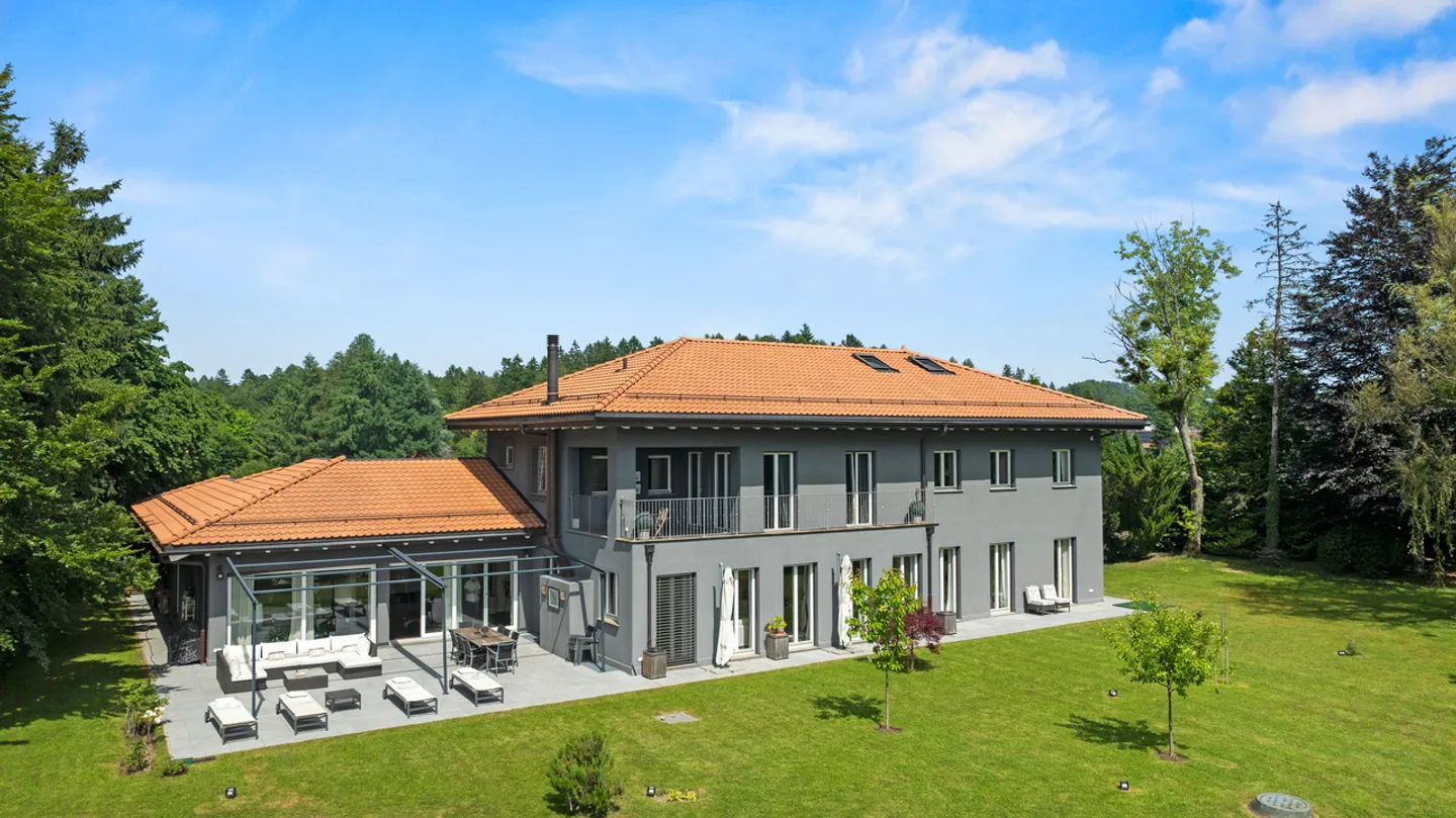 Elegante proprietà familiare, senza disturbi e con vista sul lago. - Foto 22 di 25