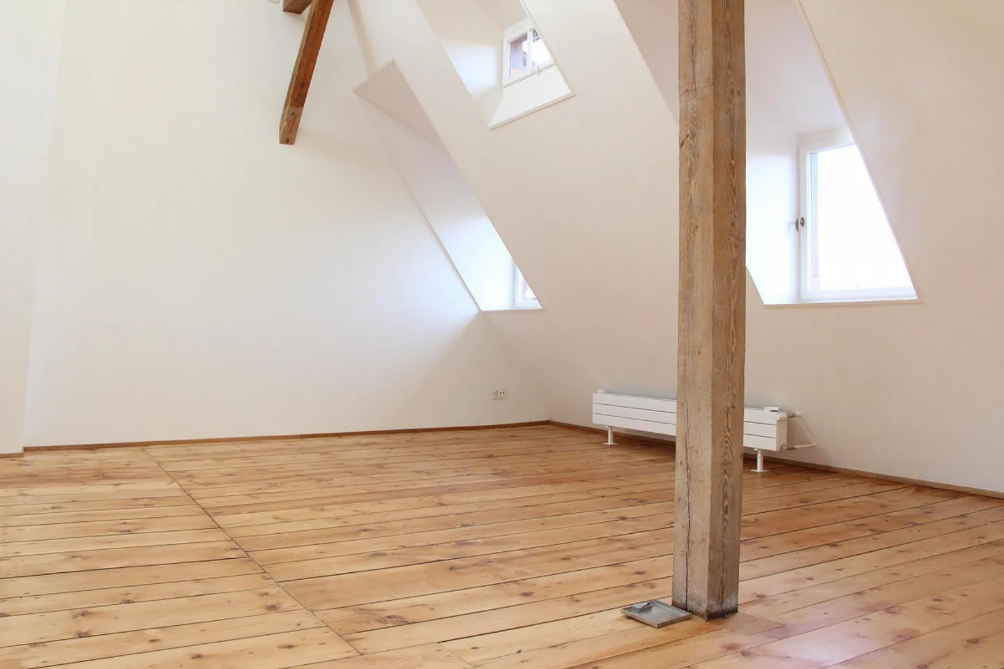 Bijou exclusif avec vue sur la verdure - Photo 2 sur 12