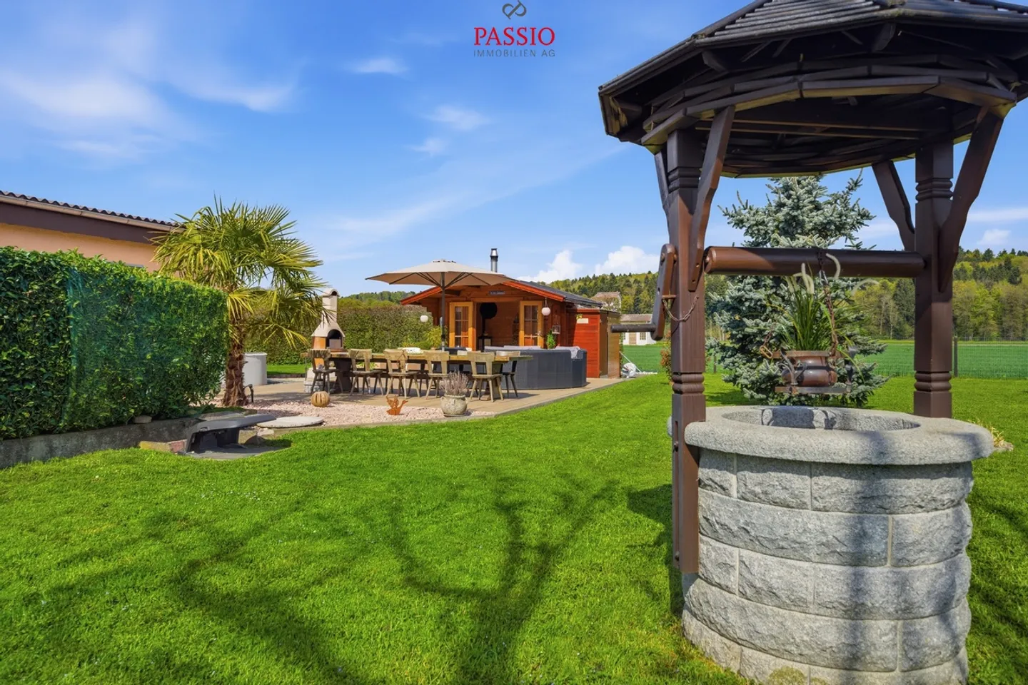 Vivere con stile in un'idilliaca giardino e arredamenti di alta qualità - Foto 47 di 64