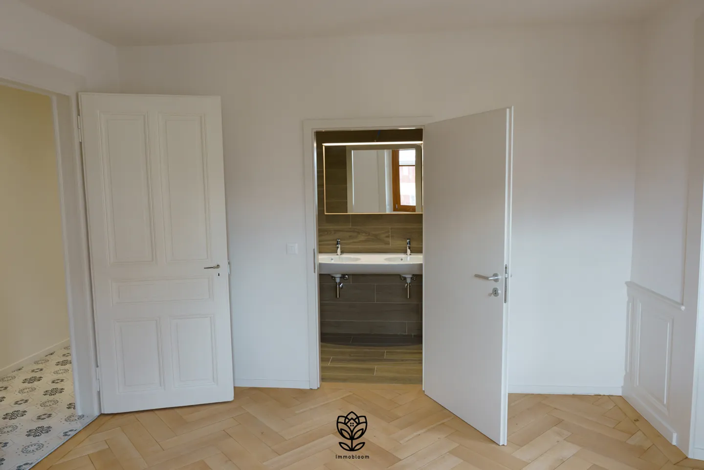 Appartement de caractère rénové - Photo 3 sur 7