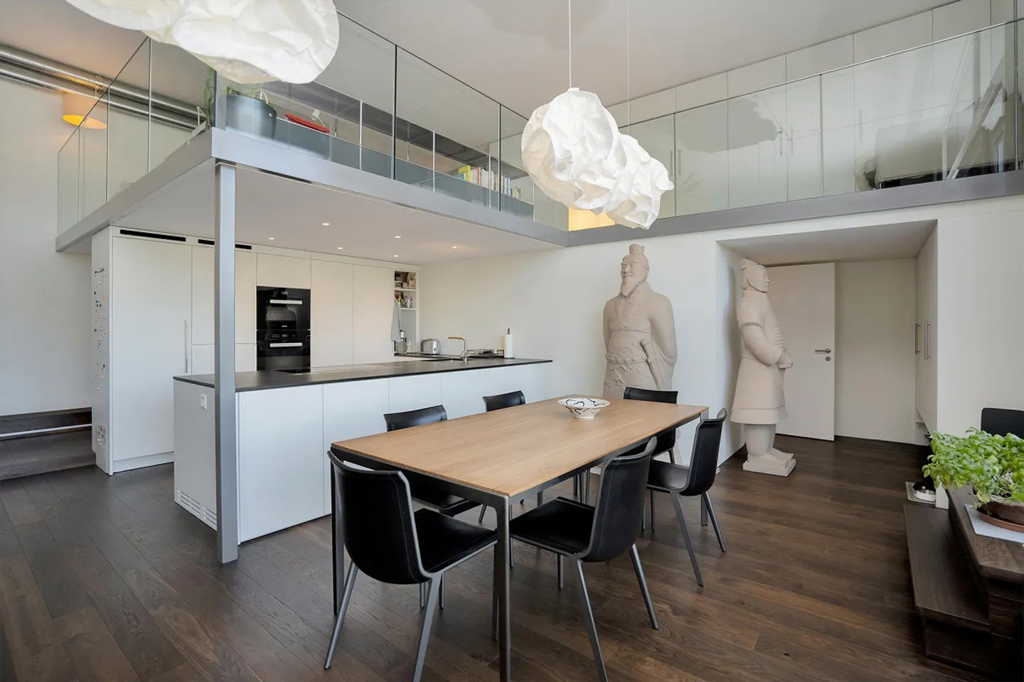 Appartement en duplex exclusif de 6 pièces avec vue panoramique à Schönbühl - Photo 1 sur 30