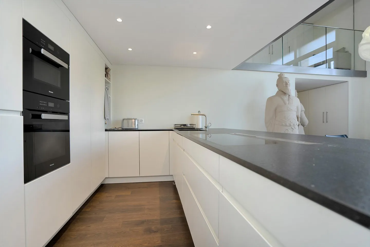 Appartement en duplex exclusif de 6 pièces avec vue panoramique à Schönbühl - Photo 4 sur 30